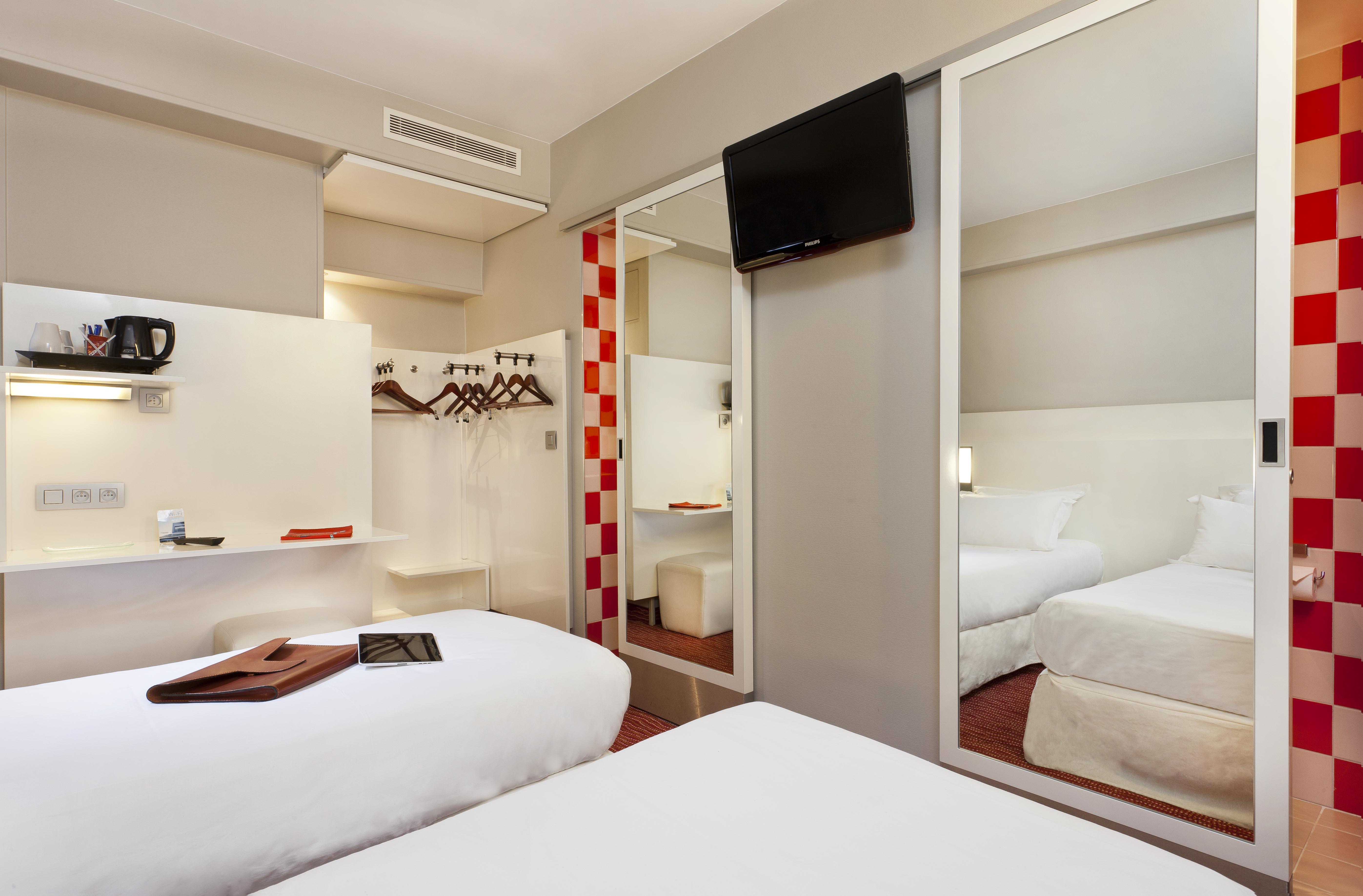 Libertel Gare Du Nord Suede Hotel Paris Exterior photo