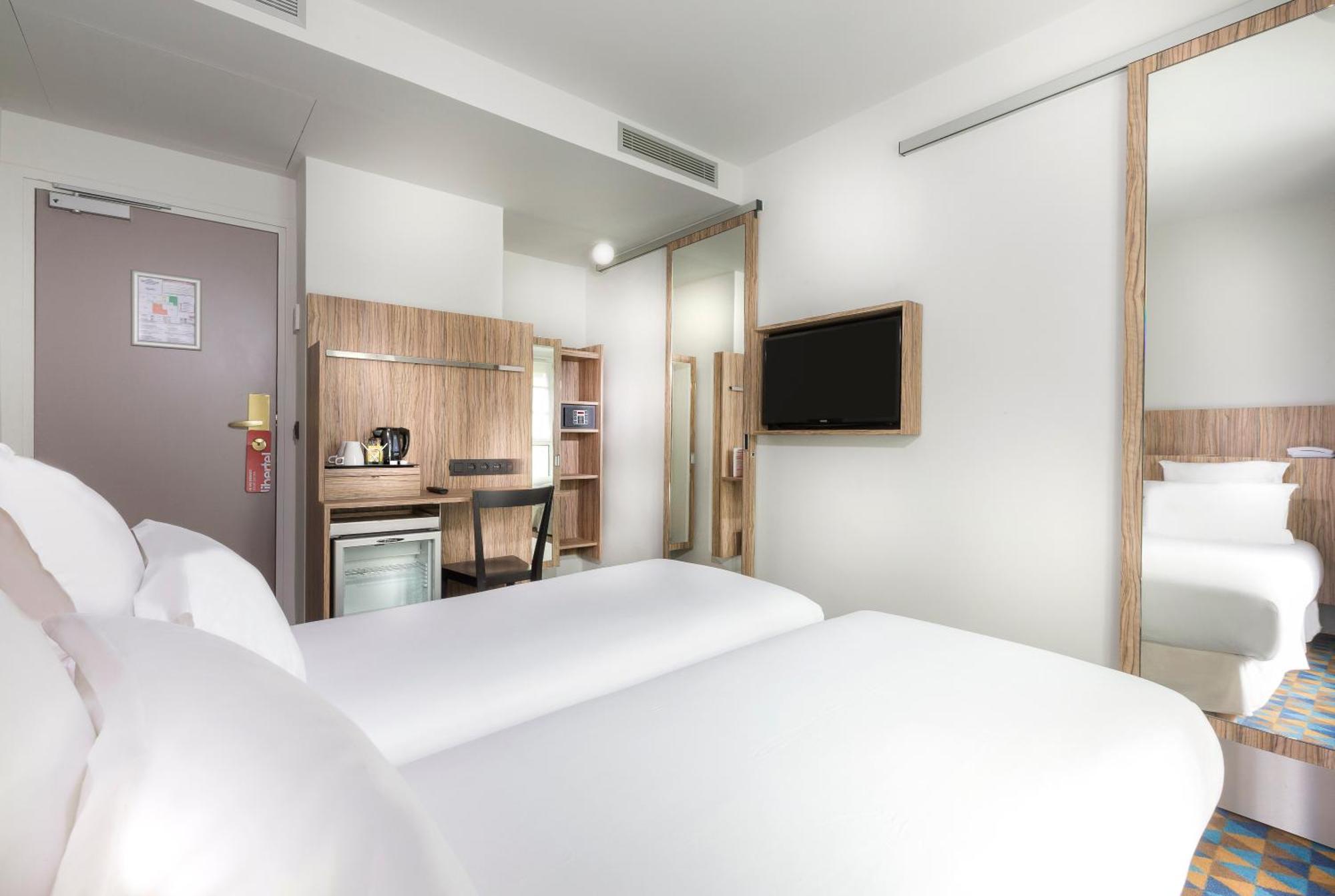 Libertel Gare Du Nord Suede Hotel Paris Exterior photo