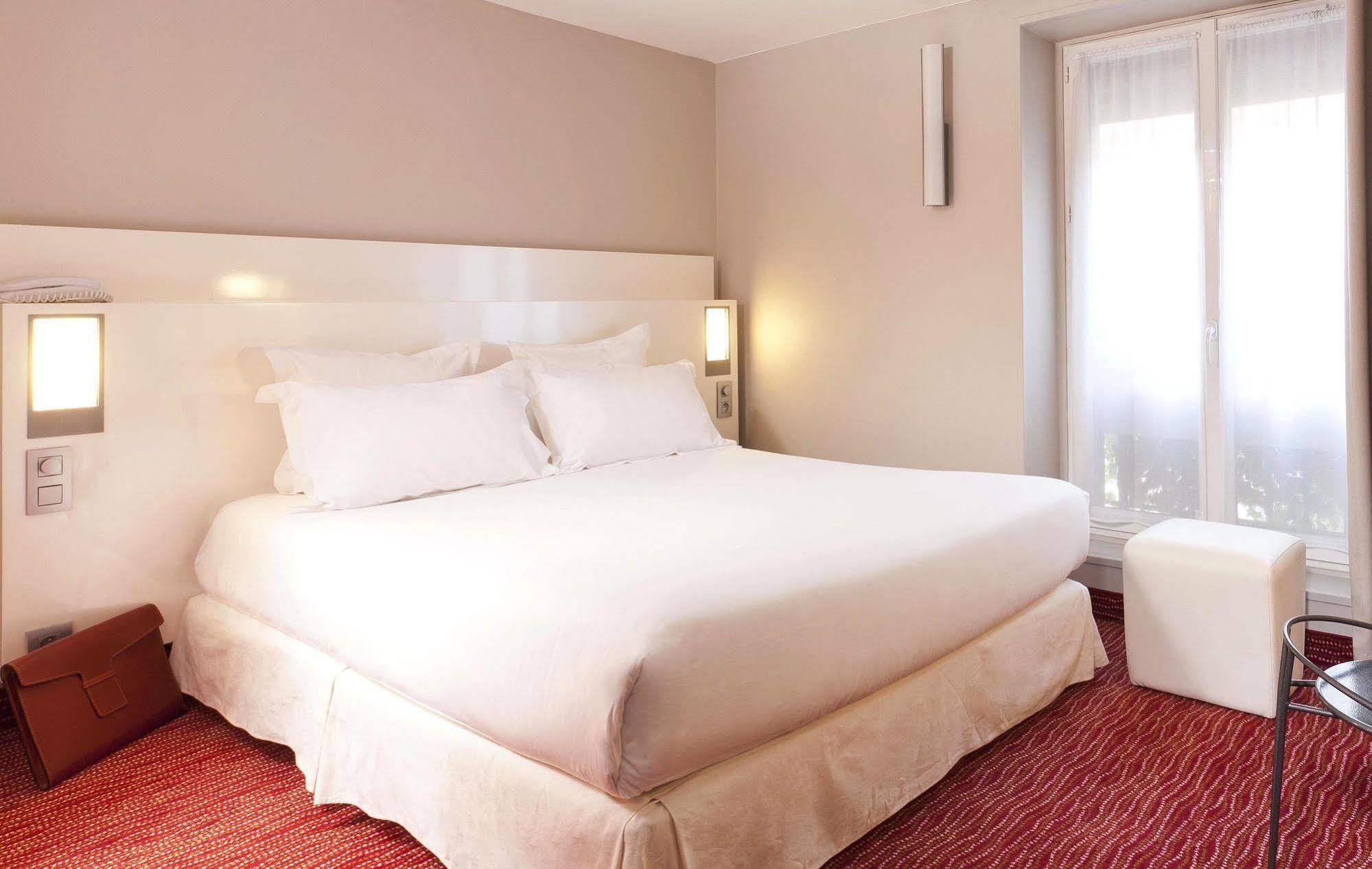Libertel Gare Du Nord Suede Hotel Paris Exterior photo